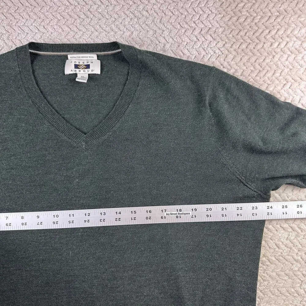 Jos A Bank Sweater Men's‎ XL Green 100% Merino Wool V- Neck Long Sleeve Pullover